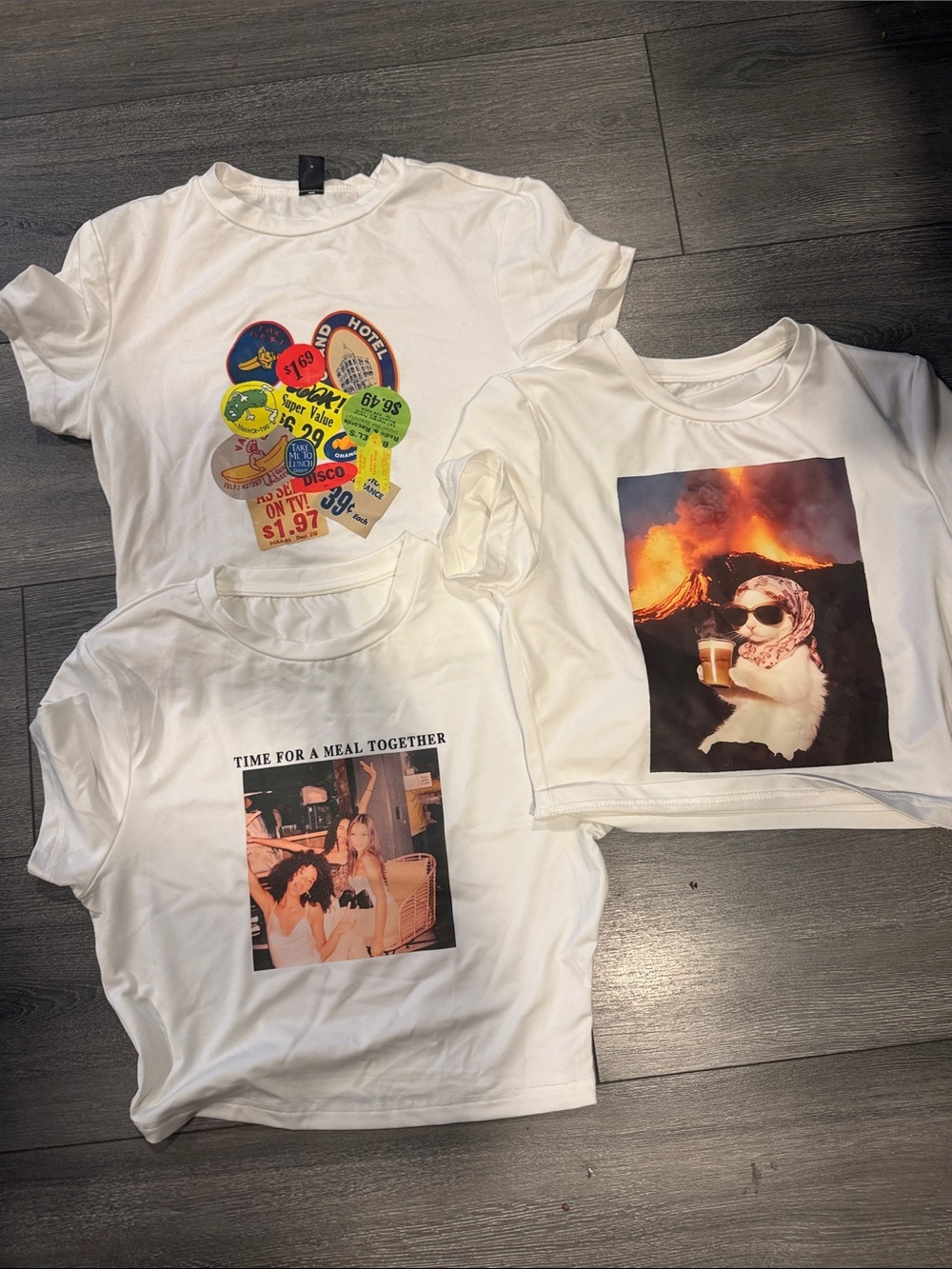 Lot of crop graphic Tshirts for women